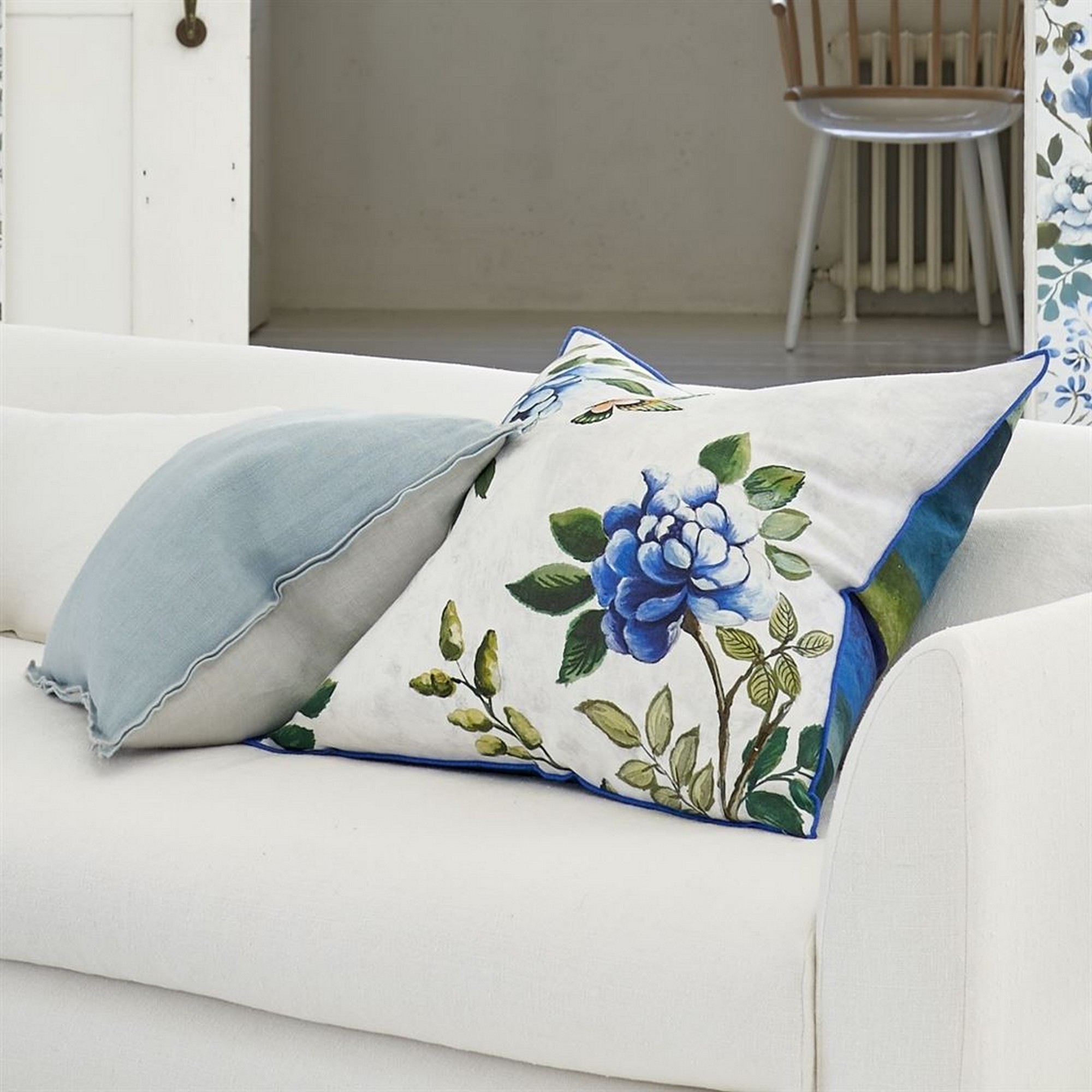 Porcelaine De Chine Floral Cushion By Designers Guild In Cobalt Blue